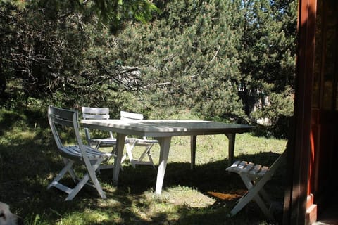 Garden, Dining area, Garden view