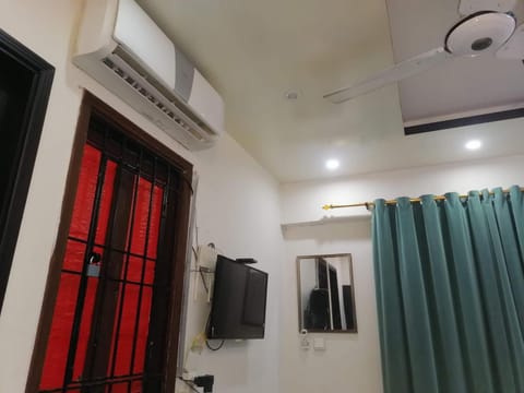 Studio apartment Apartment in Karachi