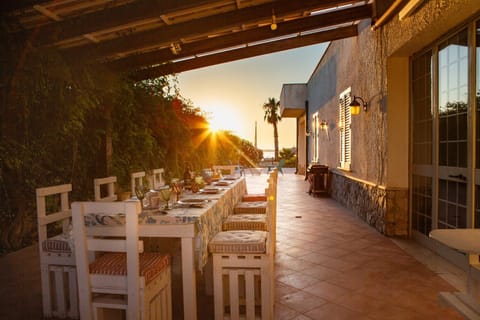 Garden, Dining area