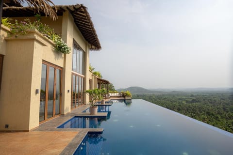 View (from property/room), Mountain view, Pool view, Swimming pool, sunbed