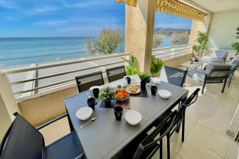 Balcony/Terrace, Balcony/Terrace, Seating area, Dining area, Sea view