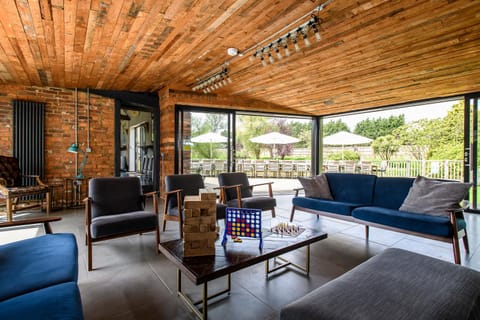 Balcony/Terrace, Living room