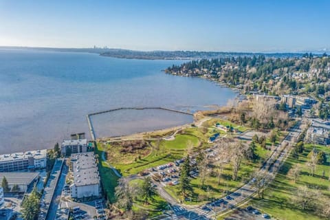 Beach, River view, Sea view, Location