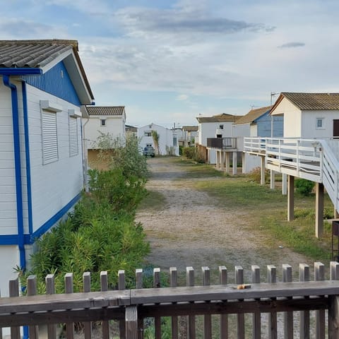 Garden view, Street view