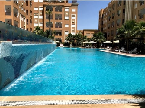 Pool view, Swimming pool, sunbed