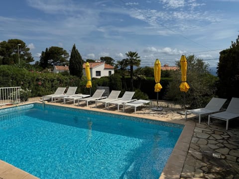 VILLA 4 Étoiles, MOANA , mer à 50 m ,été du Samedi au Samedi Villa in Roquebrune-sur-Argens