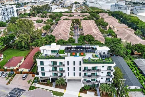 Modern Chic Fort Lauderdale Apartment Near FLL & Beach Apartment in Fort Lauderdale