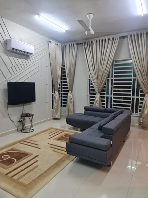 TV and multimedia, Living room, Seating area, air conditioner