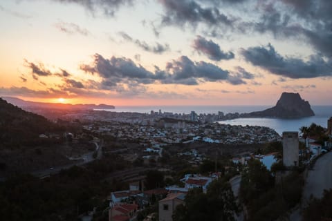 Nearby landmark, Natural landscape, City view, Mountain view, Sea view, Sunrise