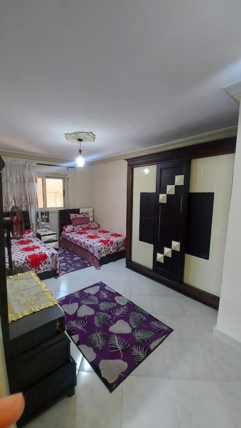 شقه بجواربئر مسعود و خالد ابن الوليد مطله علي البحر Apartment in Alexandria