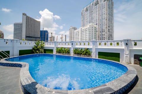 Property building, Day, City view, Pool view, Swimming pool