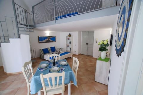 Sorrento Realty Holidays - Mary Glow Apartment in Sant Agnello