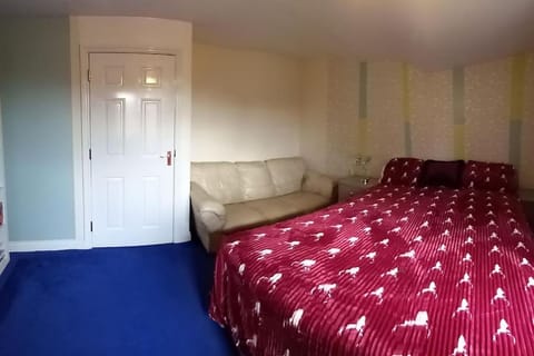 Jodefa 2 Vacation rental in Walsall