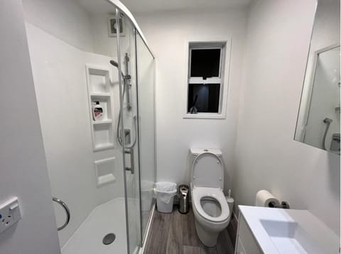 Toilet, Bathroom