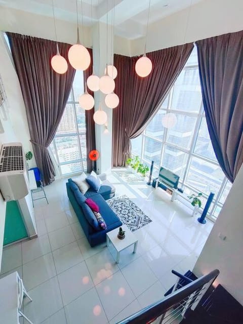 Maritime Suite Penang - City & Sea view Apartment in George Town