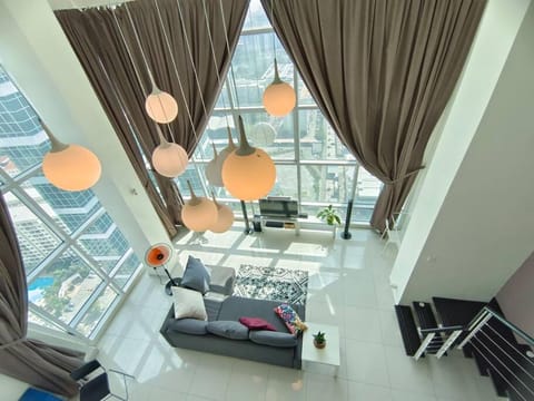 Maritime Suite Penang - City & Sea view Apartment in George Town