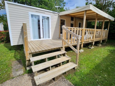 Property building, Balcony/Terrace