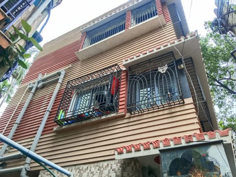 red rose guest house Bed and Breakfast in Kolkata