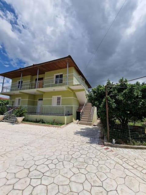 Villa Villa in Vlorë