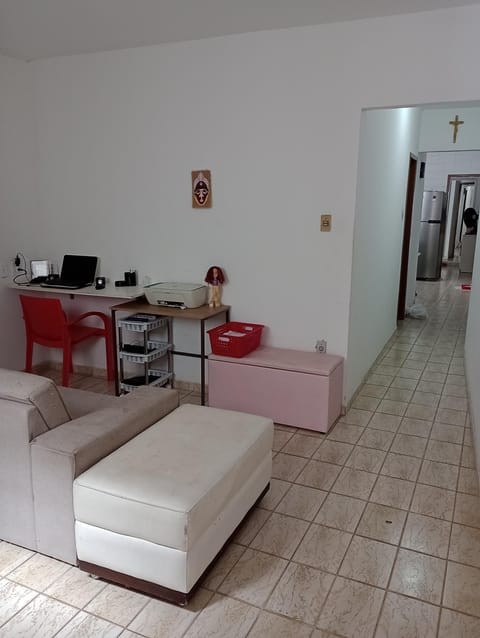 Quarto Casal Completo e Banheiro fora do quarto Próx Centro, Açude velho, Super Mercados, Hospitais, Farmácias, Restaurantes e Tudo Vacation rental in Campina Grande