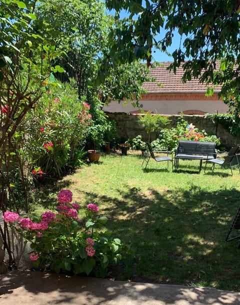 Garden, Garden view