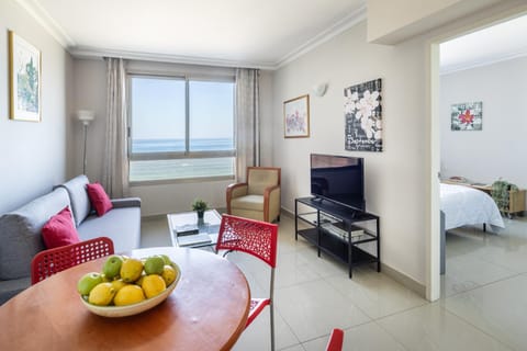 Carmel Seaside Sunny Stays by Sea N' Rent Apartment in Haifa