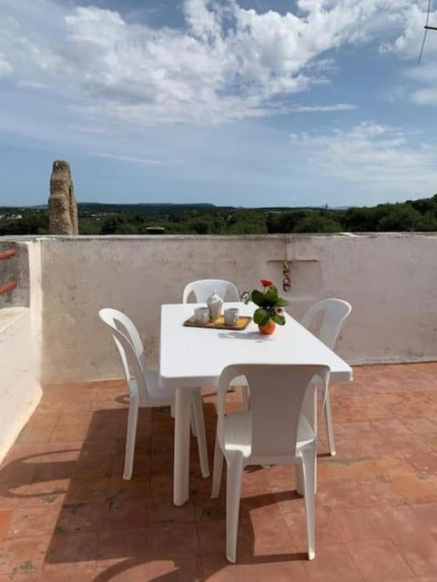 Balcony/Terrace, Dining area