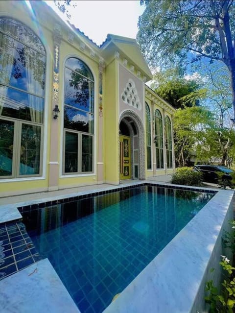 Murano Poolvilla Khao Yai Villa in Laos