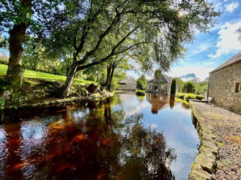 Moulin du Gast 35pers : jacuzzi sauna billard baby Villa in Brittany