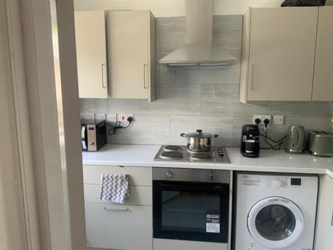 2 Bedroom Appartment Apartment in Barking