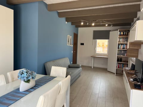 Blue Sky Apartment in Terrasini