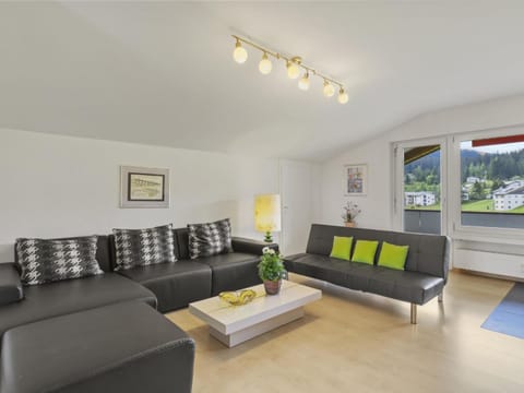 Apartment Triangel B Rezia by Interhome Apartment in Canton of Grisons