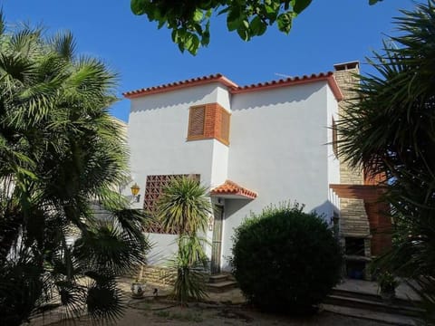 Property building, Garden, Garden view