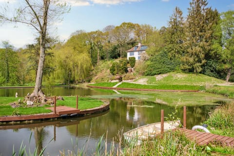 Day, Garden, Garden, Lake view