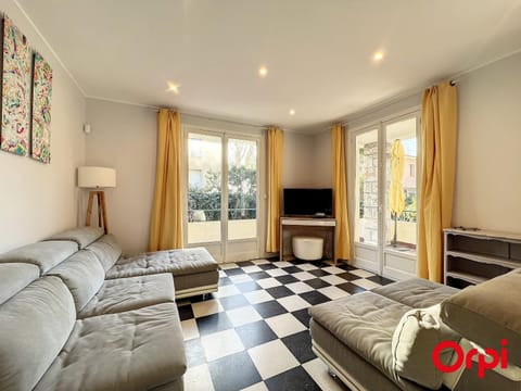 Villa spacieuse et calme près des plages avec jardin, terrasse, WiFi et climatisation - FR-1-647-32 Villa in Menton