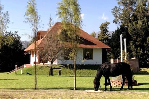 Casa Ecológica Al Pie Del Volcán House in Imbabura Province