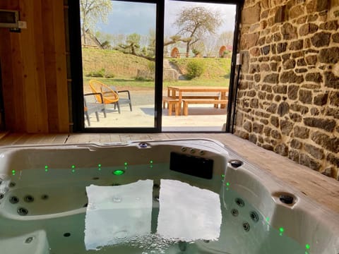 Auberge St Vincent et Diligence 35pers : jacuzzi, salle de jeux Villa in Brittany