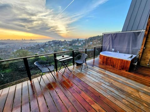 Patio, Balcony/Terrace, Seating area, Mountain view