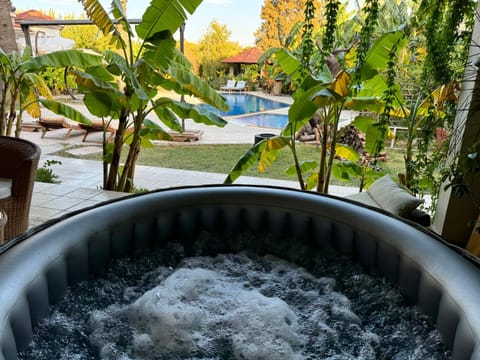 Patio, Hot Tub