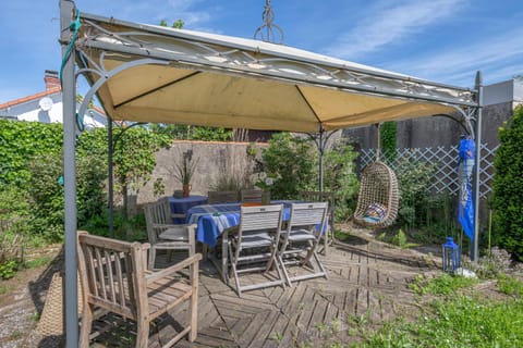 Patio, Garden, Garden view