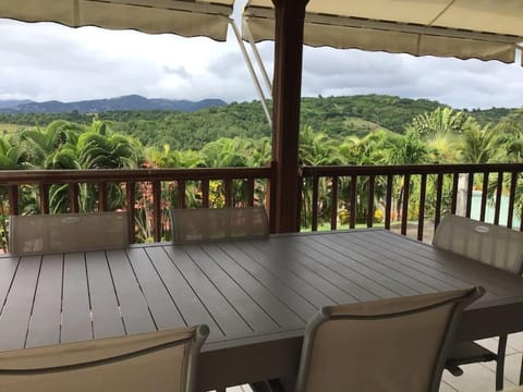 View (from property/room), Balcony/Terrace, Dining area