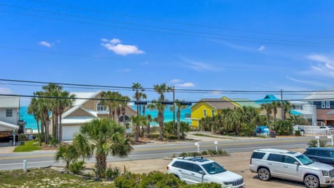 Day, Neighbourhood, Natural landscape, View (from property/room), Beach, Sea view, Street view, Location, Parking