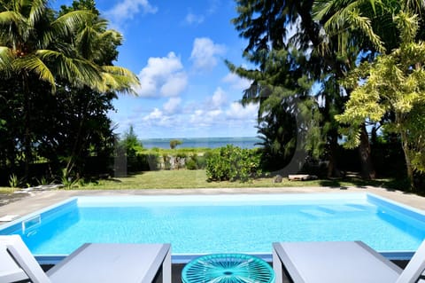 Pool view, Sea view, Swimming pool, sunbed