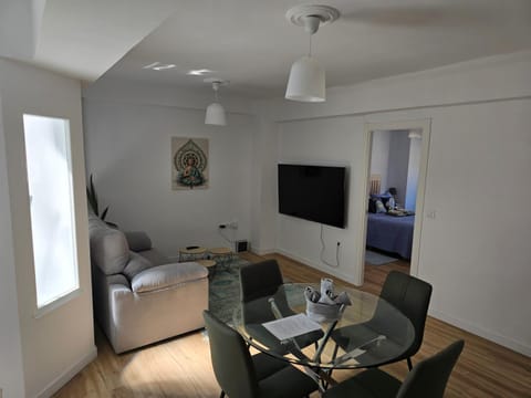 TV and multimedia, Living room, Dining area