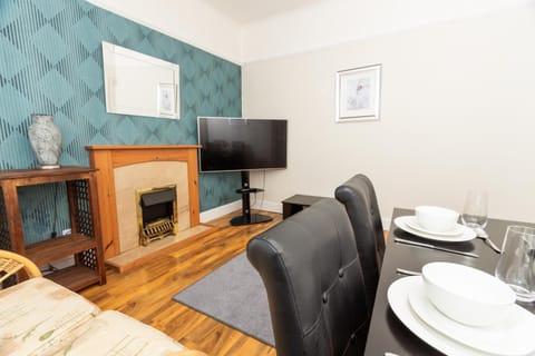 Perfect house for professionals 3 rooms 6 guests Vacation rental in St Helens