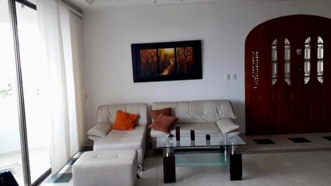 Apartamento Amoblado Barrio La Castellana Apartment in Montería