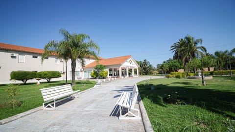 Intersur Independencia Hotel in Termas de Río Hondo