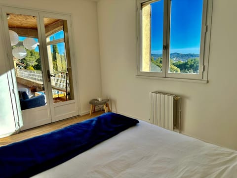 Bedroom, Sea view