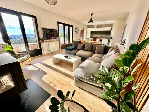 Living room, Sea view