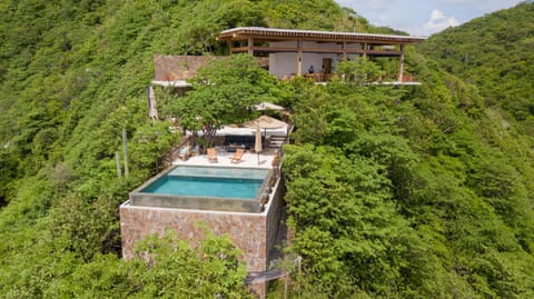 Day, Natural landscape, Mountain view, Pool view, Swimming pool